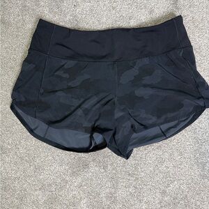 Lululemon Speed Up Mid Rise Lined Short 4inches Heritage 365 Camo